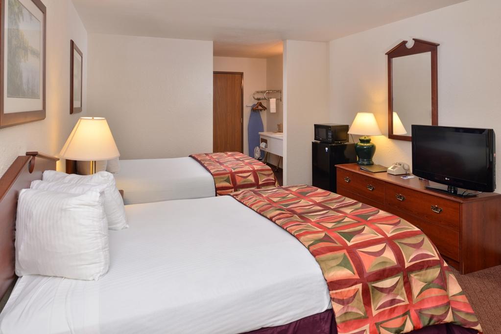 Magnuson Hotel Country Inn Ishpeming Zimmer foto