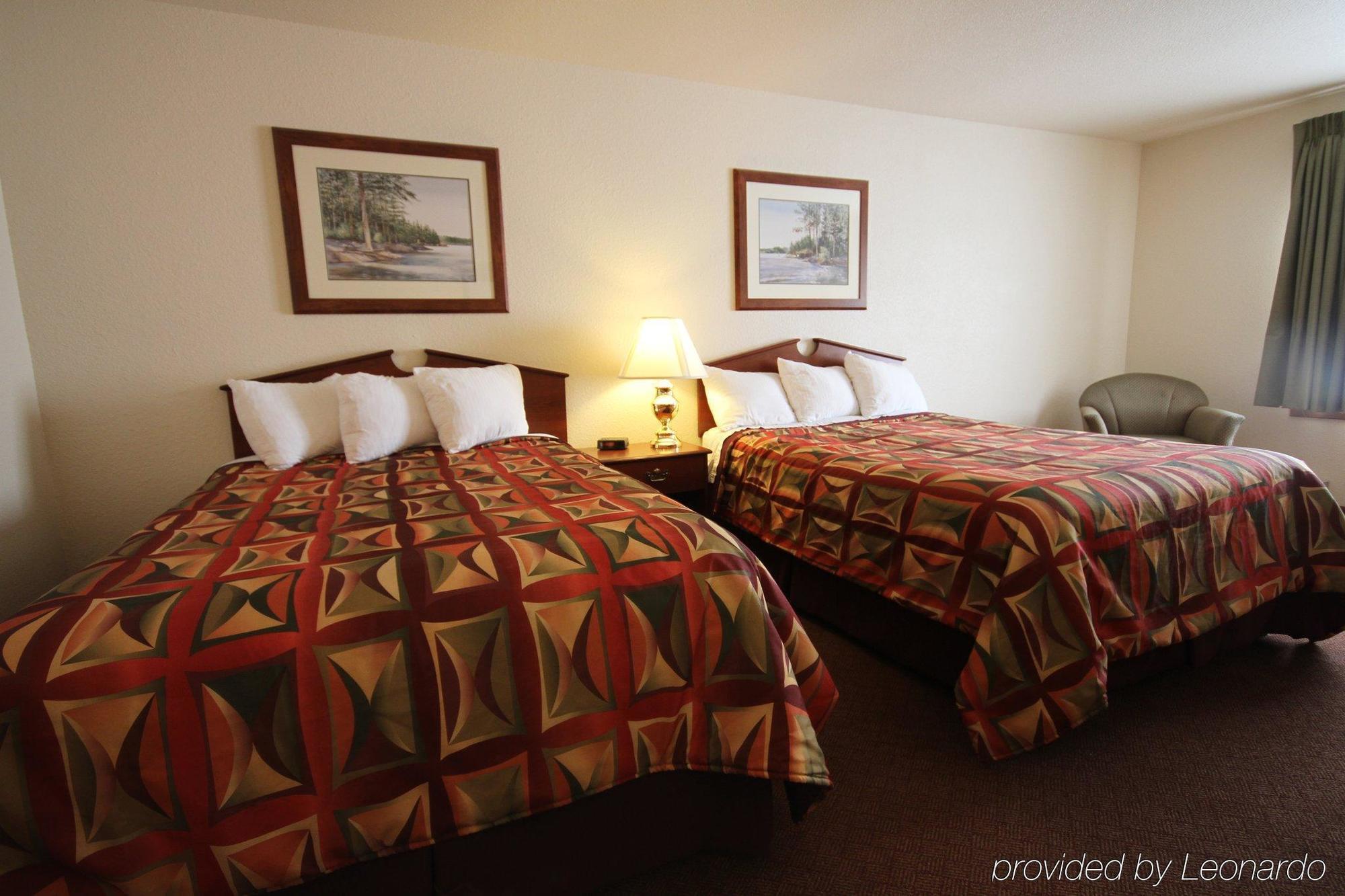 Magnuson Hotel Country Inn Ishpeming Zimmer foto